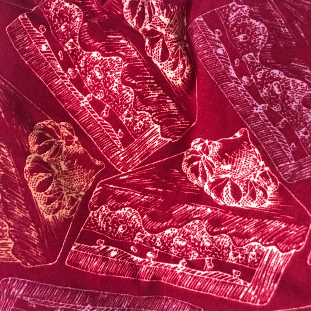 LulaRoe leggings OS brand new. Slice of cake!